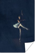 Jonge ballerina poster papier 60x90 cm - Foto print op Poster (wanddecoratie woonkamer / slaapkamer)