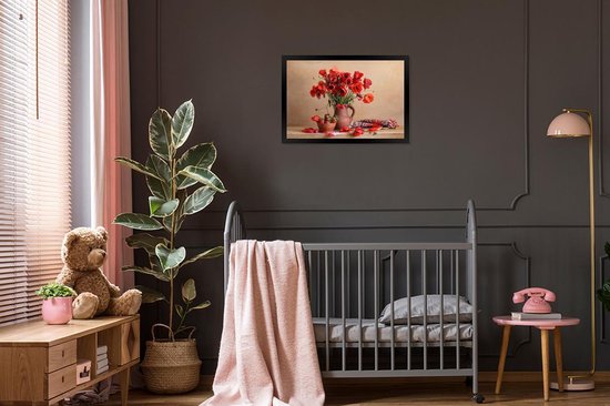 Photo en cadre - Nature morte d'un vase avec des fleurs abstraites rouges Cadre photo noir sans passe-partout 60x40 cm - Affiche sous cadre (Décoration murale salon / chambre)