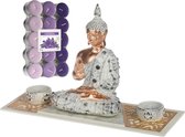 Boeddha beeld voor binnen 33 cm met 30x geurkaarsen lavendel - Buddha beeldje met theelichtjes/waxinelichtjes