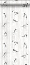 ESTAhome behang pengetekende vogels op sloophout planken zwart en mat wit - 128834 - 53 cm x 10,05 m