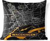 Buitenkussen Weerbestendig - Stadskaart - Wageningen - Goud - Zwart - 50x50 cm - Plattegrond