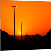 Acrylglas - Oranje Lucht boven Lantaarnpalen - 80x80cm Foto op Acrylglas (Wanddecoratie op Acrylglas)