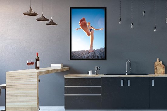 Photo en cadre - Le pied d'un cadre photo enfant 60x90 cm - Affiche sous cadre (Décoration murale salon / chambre)