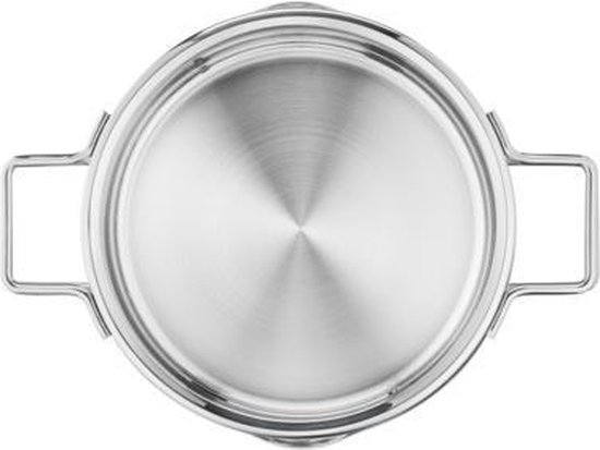 RVS pan met twee handvatten en een cirkelvormig geborsteld metalen oppervlak.