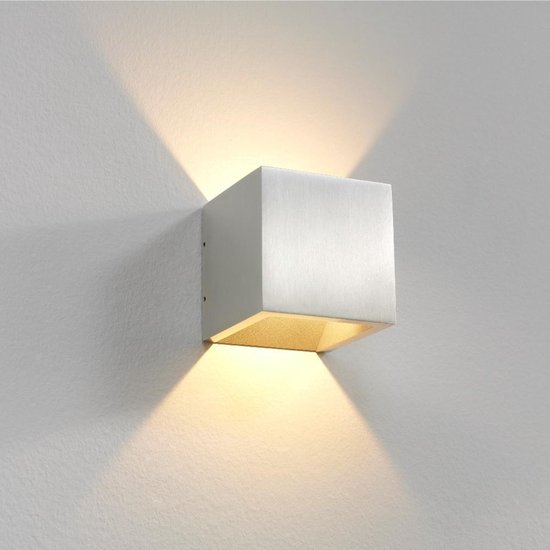 Wandlamp Cube Aluminium - 10x10x10cm - LED 6W 2700K 696lm - IP54 - Dimbaar  > wandlamp... | bol.com