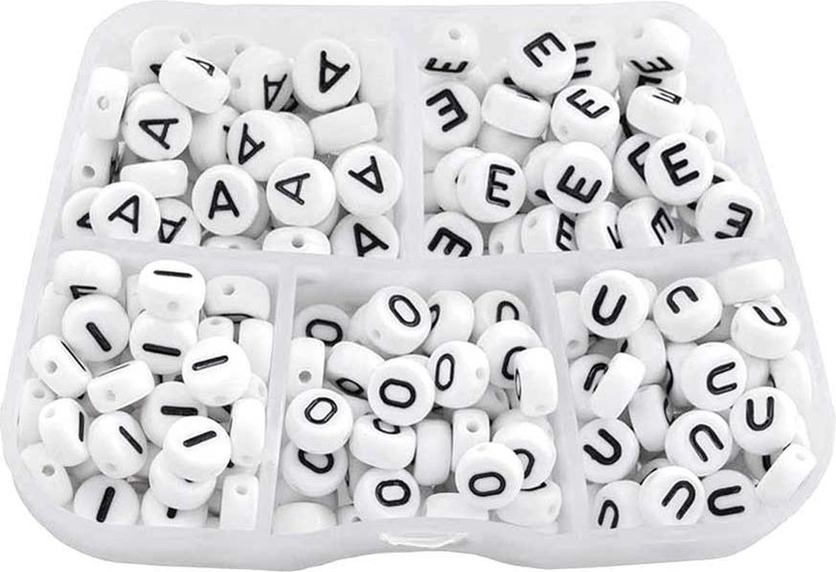 Kralendoos - Letterkralen Klinkers (7 x 4 mm) White-Black (50 kralen per  letter) | bol.com