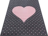 Vloerkleed kinderkamer Bambi - Big heart - roze - 160x230 cm