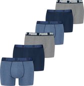 Zes boxershorts: twee blauwe, twee donkerblauwe en twee grijze. Allen met donkerblauwe PUMA-band.