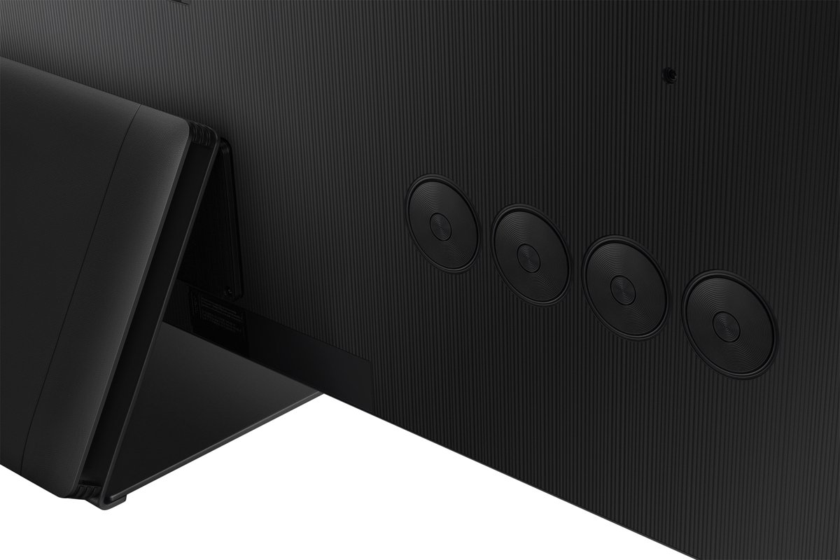 Samsung S95F 83-inch QD-OLED: premium smart TV met 4.000 nits helderheid thumbnail 2