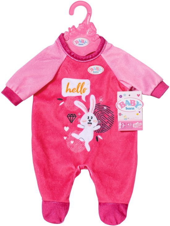 Roze BABY born pyjama met konijn, 'hello' tekst en productinformatie, hangend aan een hanger.
