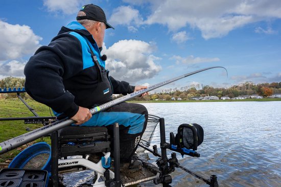 Preston - Vaste hengel Edge Monster Margin Pole / 9.50m - Preston van Preston — afbeelding 5