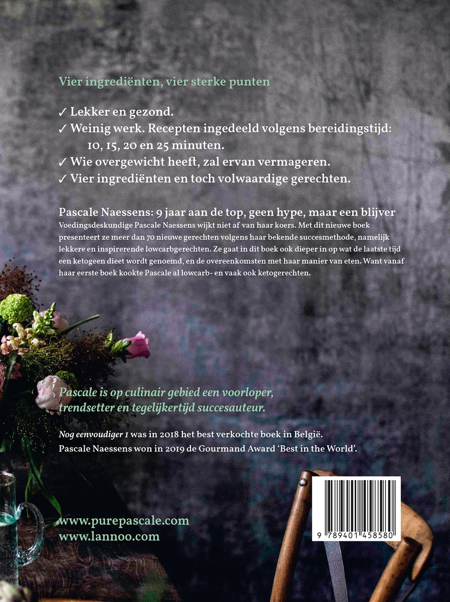 Achterkant van kookboek 'Nog eenvoudiger 2' met tekst over recepten, auteur en barcode.