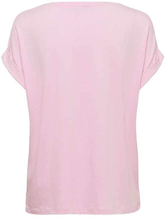 Zachtroze t-shirt met omgerolde korte mouwen en een ronde hals.