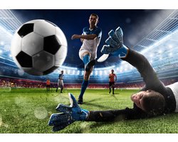 Fotobehang Voetballer Die Een Doel Schiet - Vliesbehang - 450 x 300 cm
