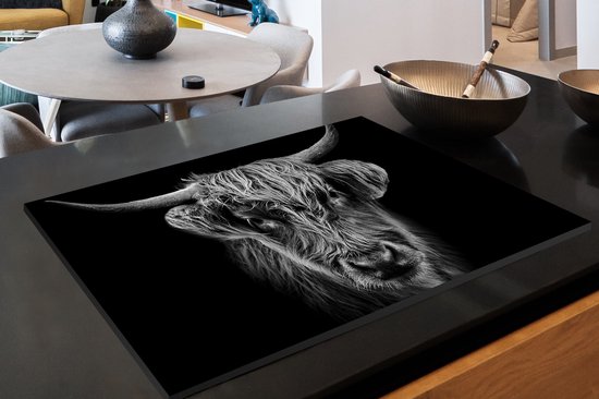 KitchenYeah® Inductie beschermer 91.6x52.7 cm - Schotse hooglander - Zwart - Koe - Dieren - Kookplaataccessoires - Afdekplaat voor kookplaat - Inductiebeschermer - Inductiemat - Inductieplaat mat