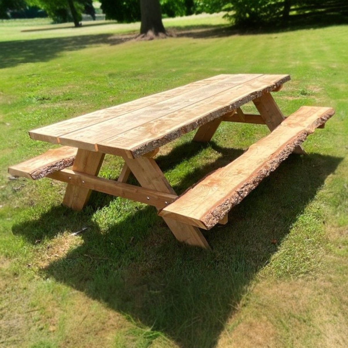 Rockwood® Picknicktafel Douglas Boomstamrand 5cm dik 2.40m inclusief montage op locatie Naturel