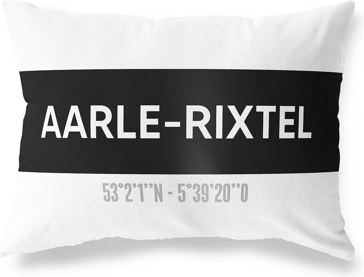 Tuinkussen AARLE-RIXTEL - NOORD-BRABANT met coördinaten - Buitenkussen - Bootkussen - Weerbestendig - Jouw Plaats - Studio216 - Modern - Zwart-Wit - 50x30cm