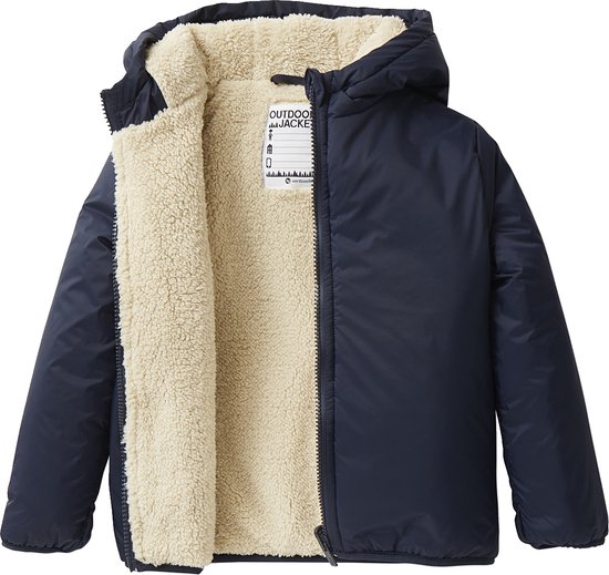Donkerblauwe jas, open met capuchon, rits en beige teddy voering.