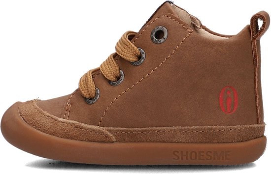 Bruine Shoesme veterbootie met suède neus, veters en rode opdruk.