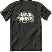 Love Wins | Pride T-Shirt | Grappig LHBTIQ+ / LGBTQ / Gay / Homo / Lesbi Cadeau Shirt | Dames - Heren - Unisex | Tshirt Kleding Kado | - Donker Grijs - XL