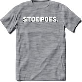 Stoeipoes - Valentijn T-Shirt | Grappig Valentijnsdag Cadeautje voor Hem en Haar | Dames - Heren - Unisex | Kleding Cadeau | - Donker Grijs - Gemaleerd - XXL