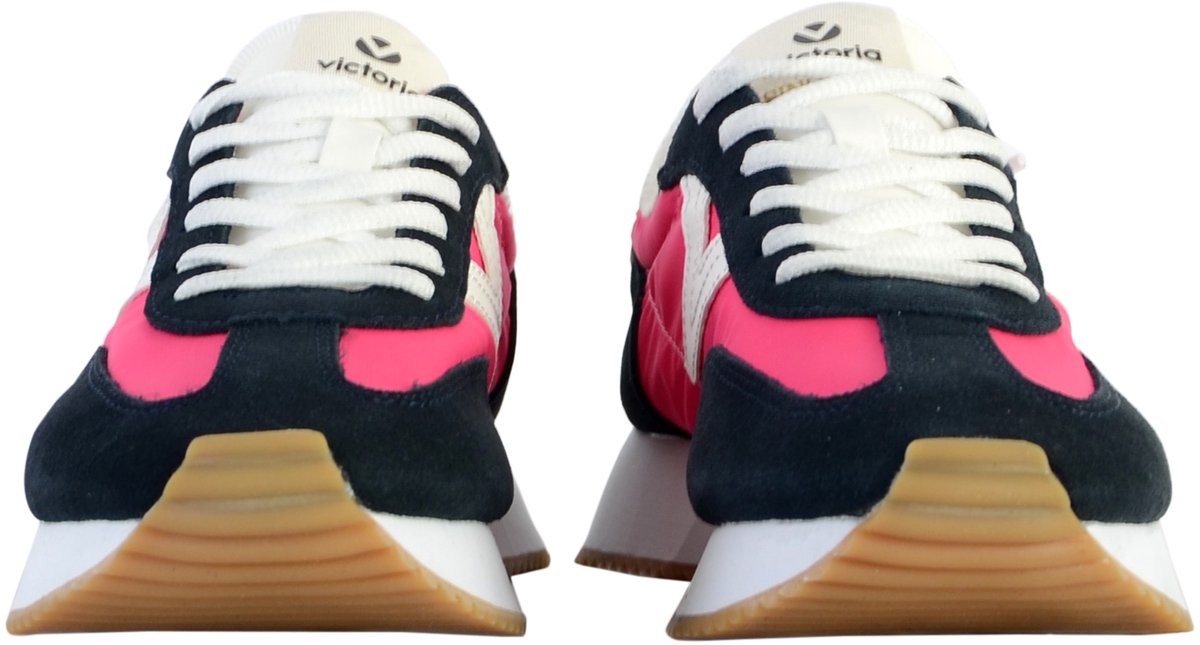 Sneakers met veters