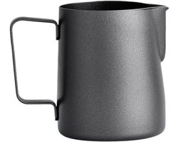 Melkopschuimkannetje RVS - Barista Kookkan - Latte Art Maken - Ergonomisch Handvat - 600 ml - Zwart