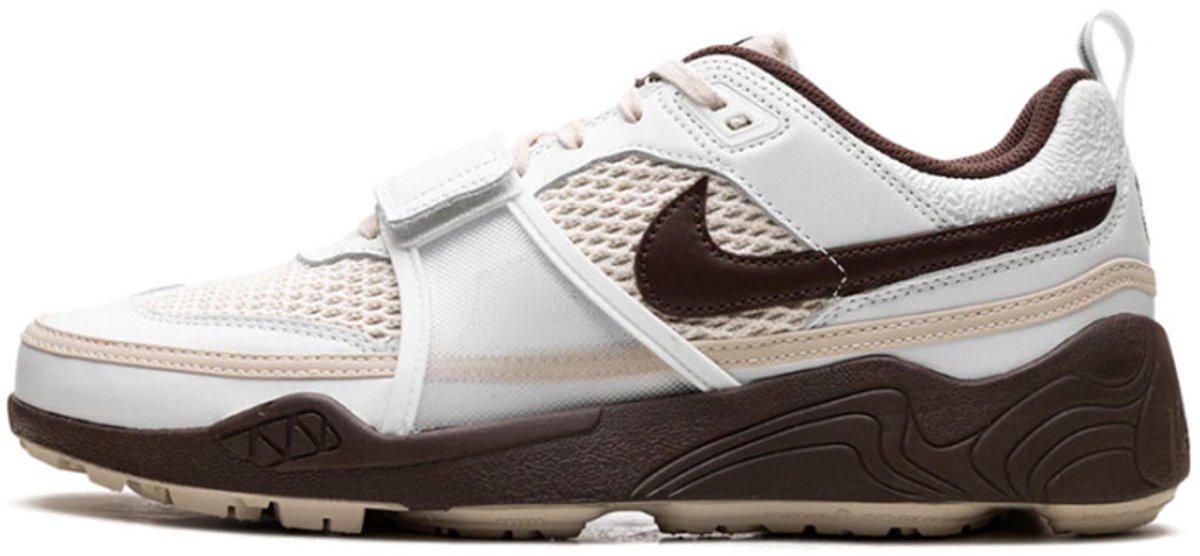 NIKE ZOOM FIELD JAXX Bruin
