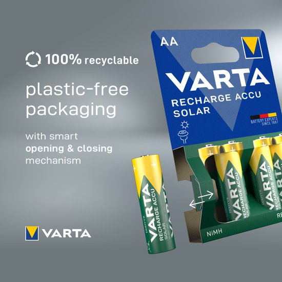 Verpakking met vier Varta AA Recharge Accu Solar batterijen, plasticvrij.