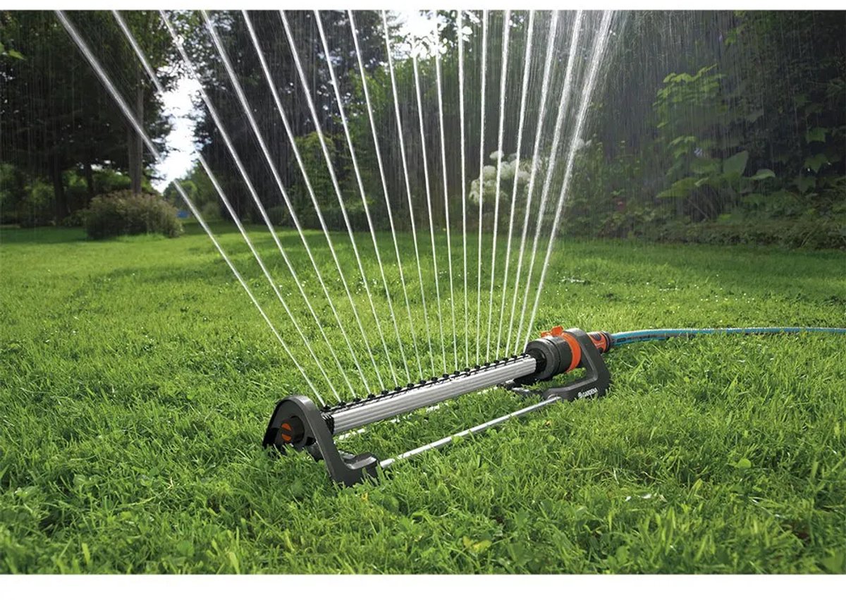 Gardena Arroseur oscillant Aqua M - Arroseur de jardin - 110 à 250 m²