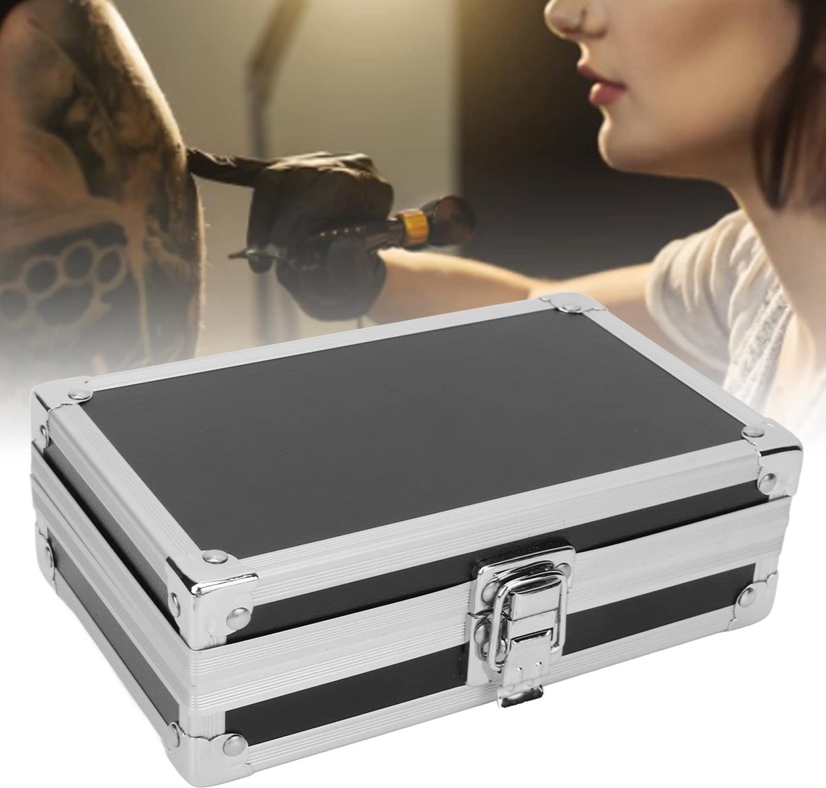 Dailygoods- Gereedschapskist Duurzaam - Opbergdoos met Deksel - Grote Ruimte - Veilig en Draagbaar - Metalen Bandversterking - Compact Formaat