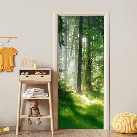 Deurposter 80x205 cm - Deursticker Natuur - Bomen - Bos - Groen - Zon - Gras - Planten - Meubelfolie zelfklevend - Deurfolie woonkamer - Interieurfolie fotobehang - Deur plakfolie - Deurstickers - Deurbehang sticker - Kamer decoratie