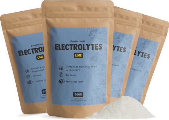 Vier bruine papieren zakken met blauw "ELECTROLYTES LIME" etiket, met een hoopje wit poeder ervoor.