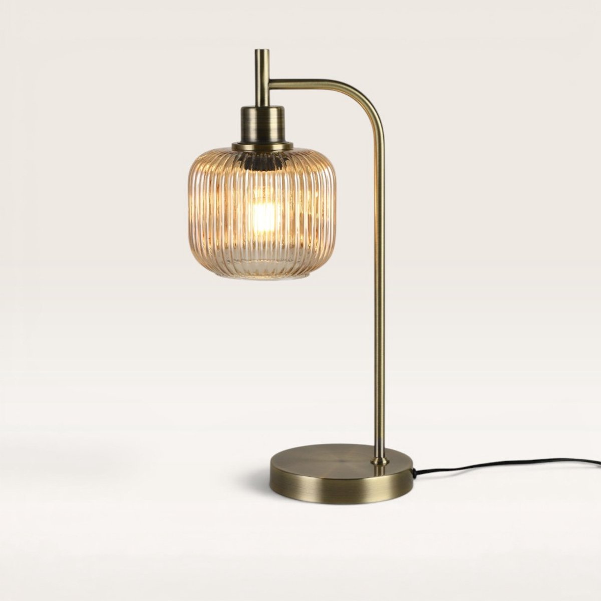 Virello Tafellamp Amber glas 45 cm - Lampenstandaard goud Metaal - Vintage tafellamp - Dressoir lamp - E27 fitting - Met aan/uit-schakelaar