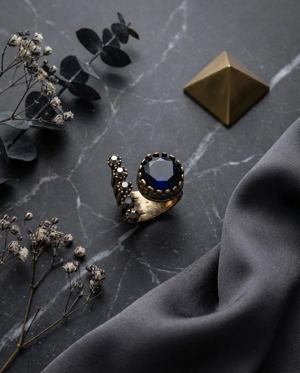 Dorvina Bronzen Sieraad Lacivert Kristal Van Voren Verstelbaar Rond Kesim Antiek Vintage Dames Ring