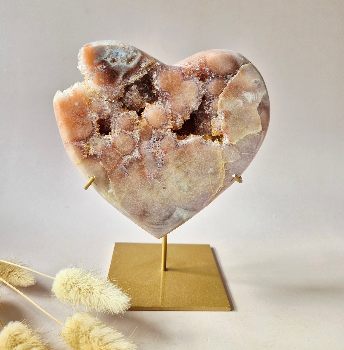 XL Edelsteen Druzy Pink Amethist Hart – Hoge Kwaliteit ± 1000 g | incl. metalen standaard | uniek stuk Roze Amethist