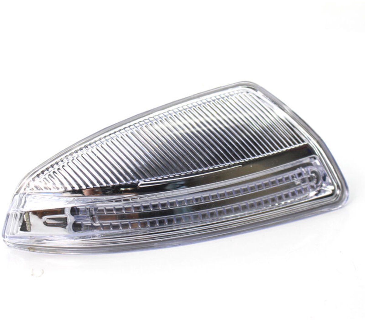 Geschikte onderdelen voor de rechter LED-richtingaanwijzers op de portieren van geschikt voor Mercedes-Benz W204, C250, C300 en C350.