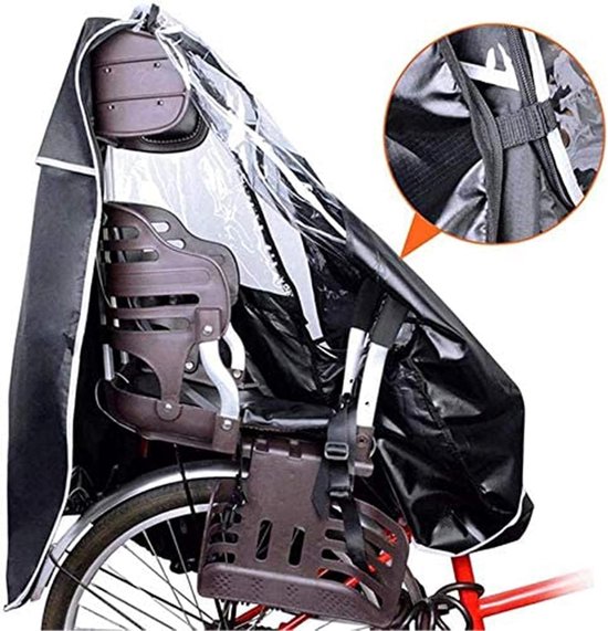 Zwarte regenhoes over een bruin fietszitje, ingezoomd op de bevestigingsdetails.