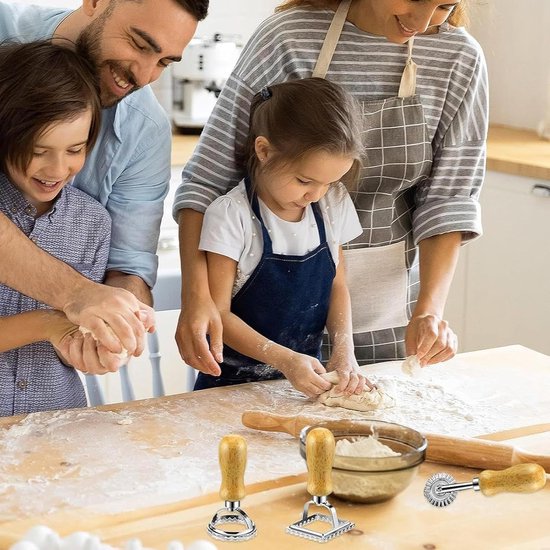 Pastamachine Keukengereedschap - Noedelmaker Set - Maak Verse Pasta - Robuust Houten Ontwerp - 12 Delig - Natuurlijk Hout van Pastamachine — afbeelding 5