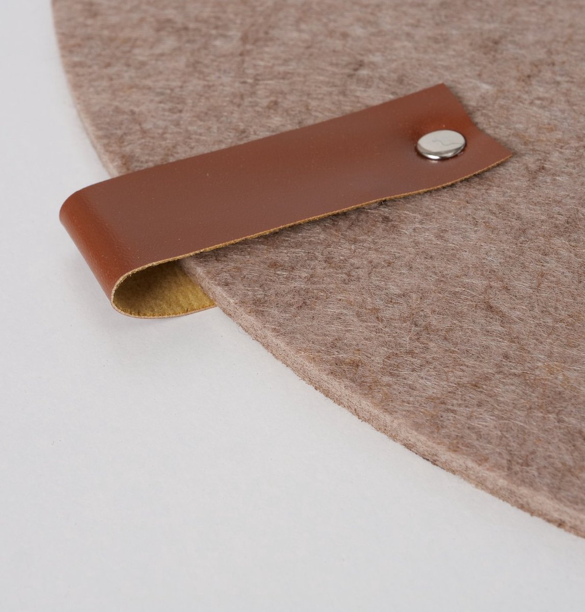 Placemat rond vilt met leer D38cm