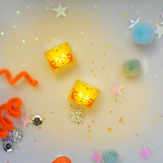 Glo Pals Daniel Tiger set - Light up cubes - Character + light up cubes van Glo Pals — afbeelding 3