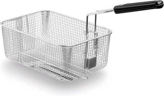Zilveren Fritel friteuse mandje met zwart handvat op witte achtergrond.