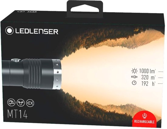 Verpakking van de Ledlenser MT14 zaklamp, met een afbeelding van de zaklamp die licht schijnt.