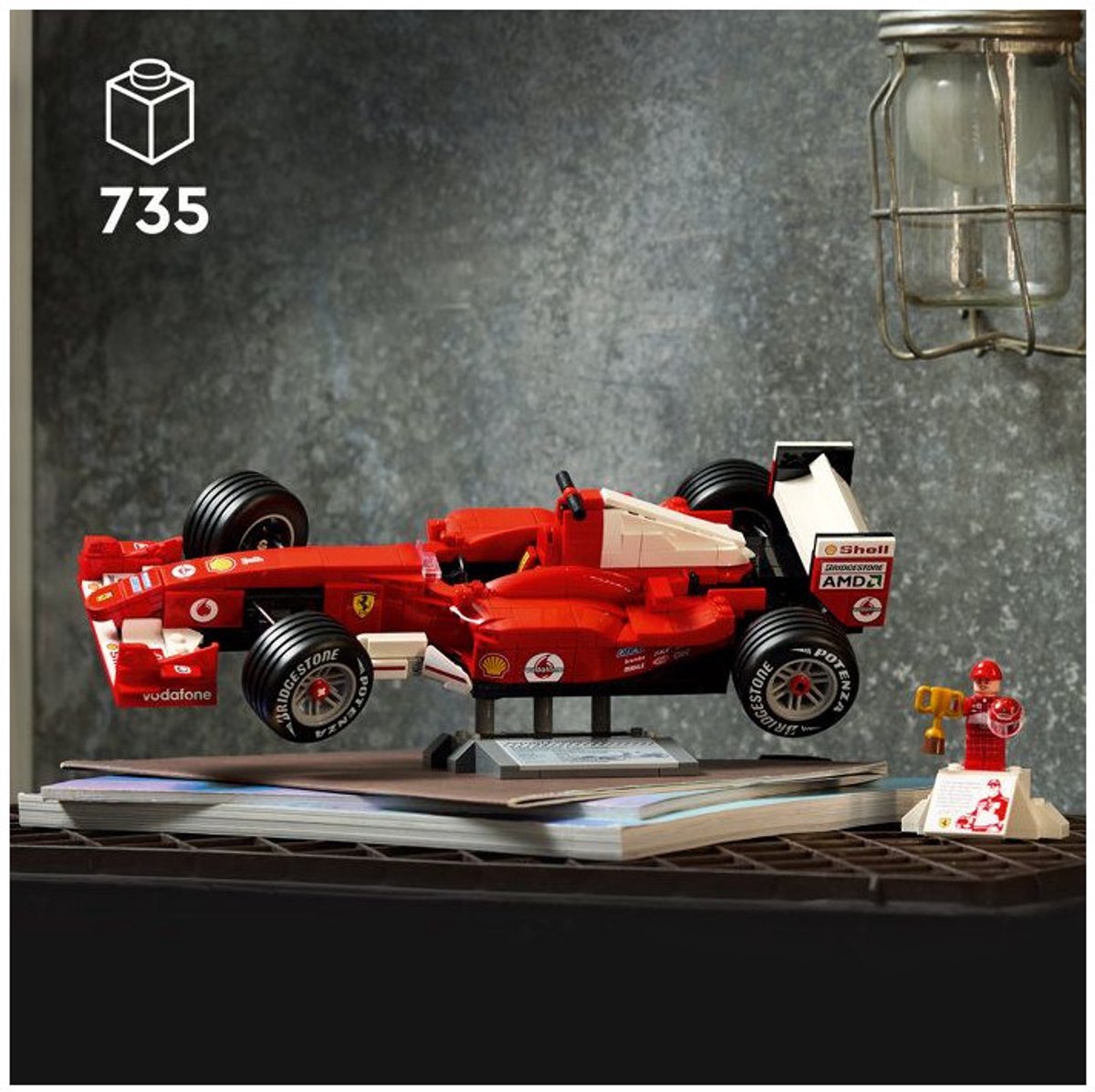 LEGO Icons Ferrari F2004 en Michael Schumacher - 11375 — afbeelding 16