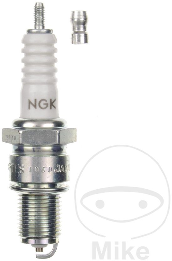 NGK bougie met witte geribbelde isolator, metalen behuizing en een losse dopje.