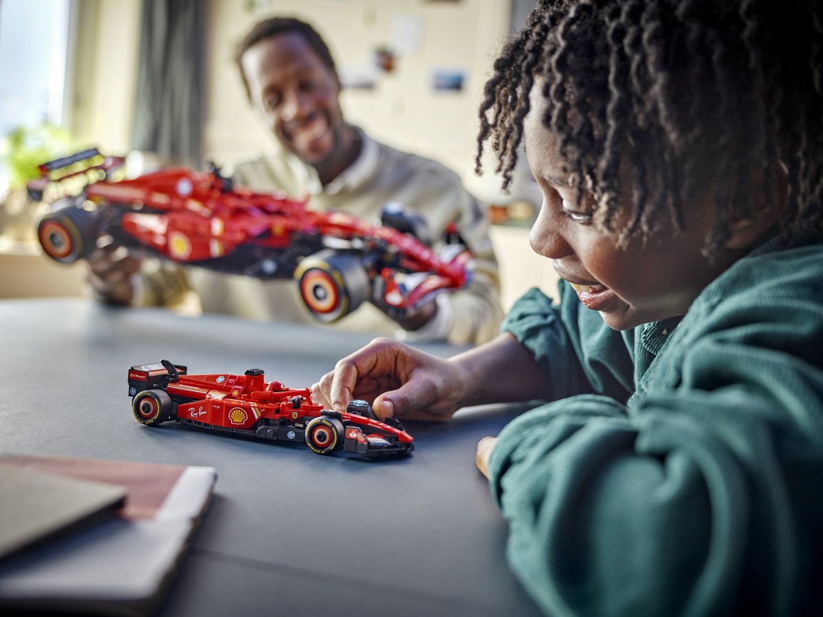 LEGO Speed Champions Ferrari SF-24 F1 Racewagen Set - 77242 — afbeelding 21