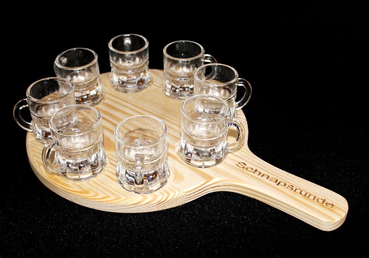 Houten Borrelplank Rond met 8 Borrelglazen en Gravering