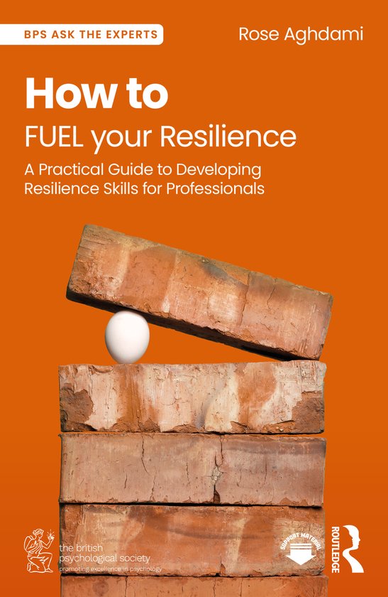 Livre "How to FUEL your Resilience" avec des briques empilées et une balle blanche.