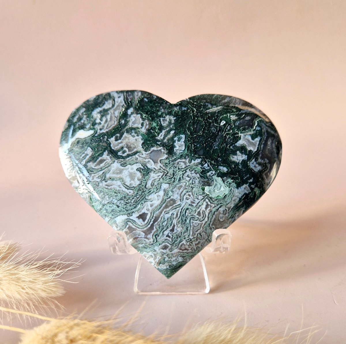 Moonlight Gemstones Edelsteen Druzy Mosagaat Hart op Metalen Standaard – #120 130-150gram