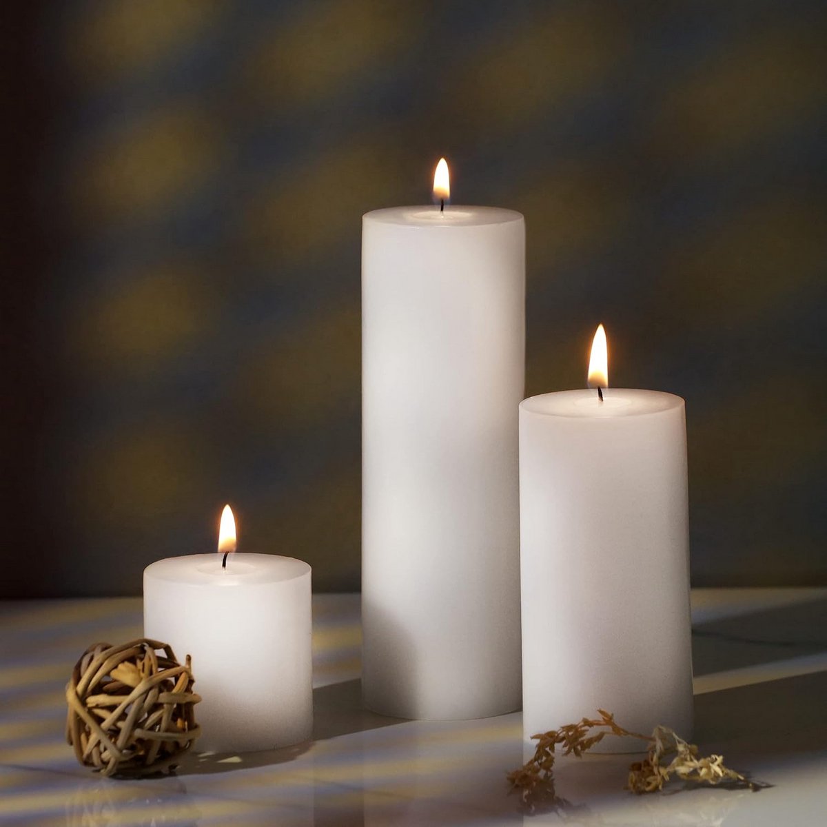 Set van 3 Witte Pilaarkaarsen in Diverse Hoogtes voor Sfeervolle Verlichting